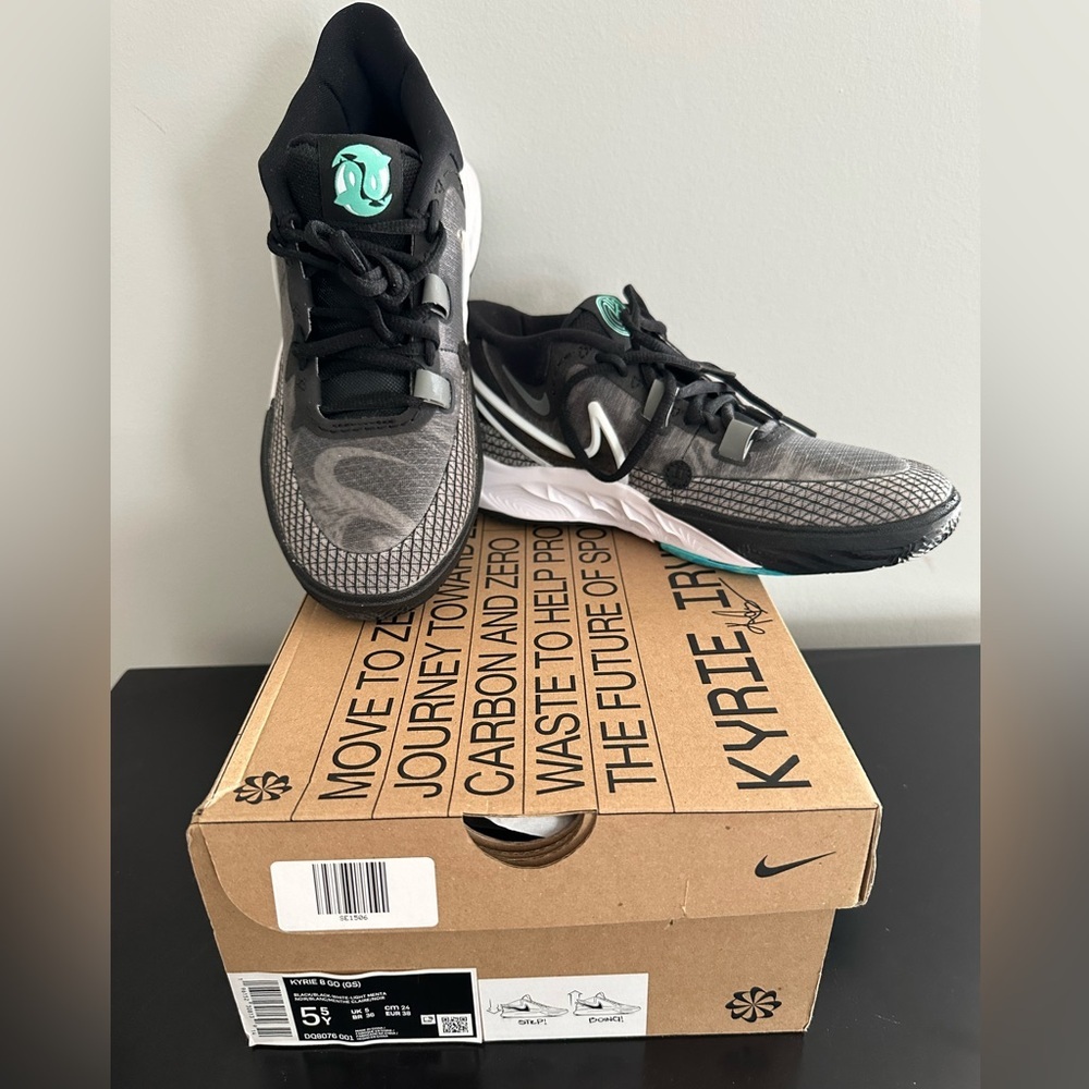 Nike Kyrie 8 GO GS - Size 5Y – Orca DQ8076-001 - NEW